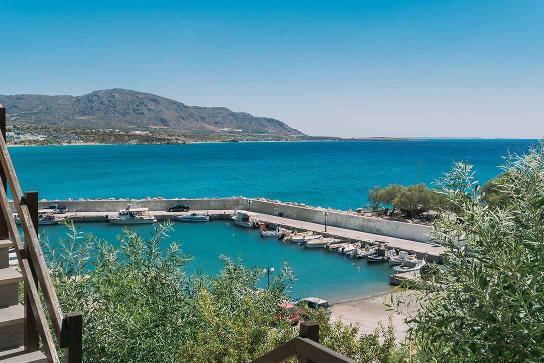 Το χωριό Μακρύ Γιαλός